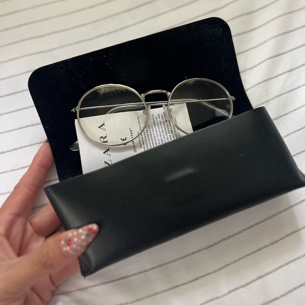 Zara clear frames